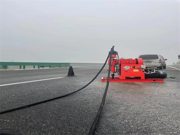 浠水马路路基路面开裂下沉注浆加固灌浆