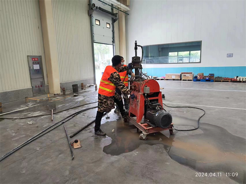 浠水厂房地面下沉塌陷注浆加固施工